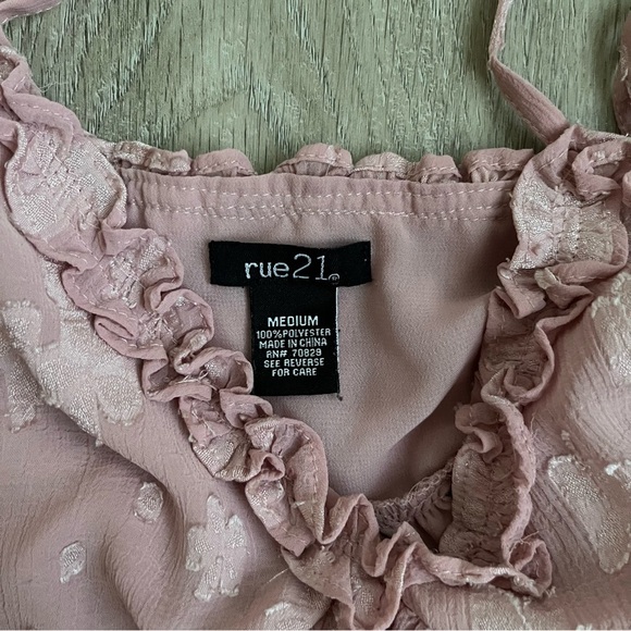 Y2K Rue21 Pink Ruffled Top - Picture 3 of 3
